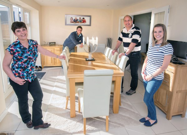 Bovis Homes helps Worcestershire couple realise dream to own a brand new property